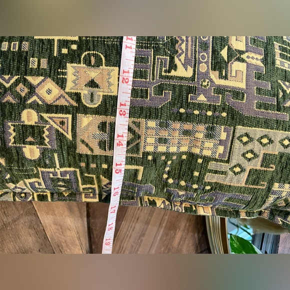 The Loom Alaska Tapestry Decorative Tassel Throw Pillow - Picture 7 of 10